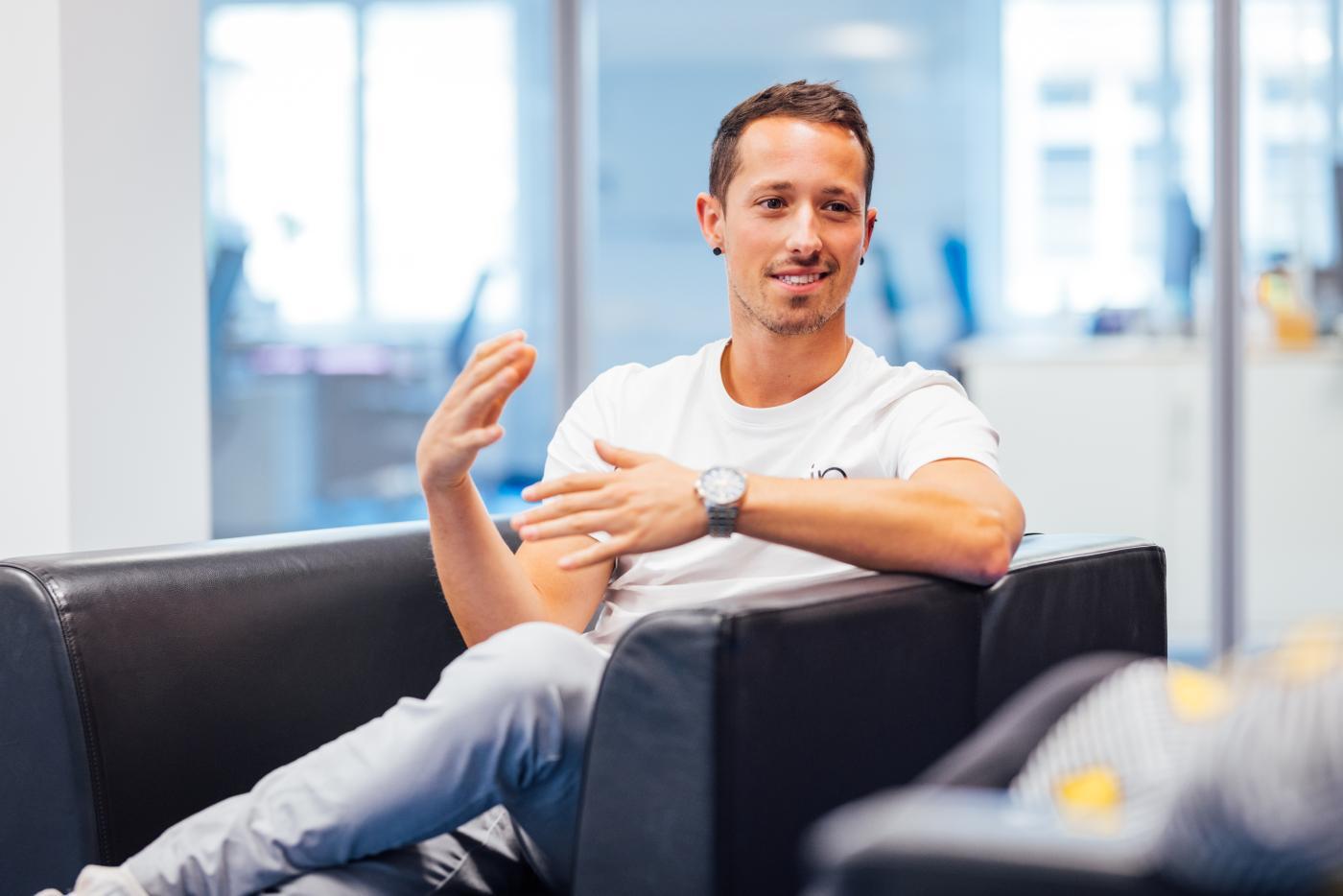 Meet Asier Gomez | DevOps Engineer